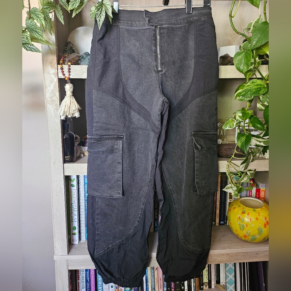 Forever 21 Cargo Jogger Pants